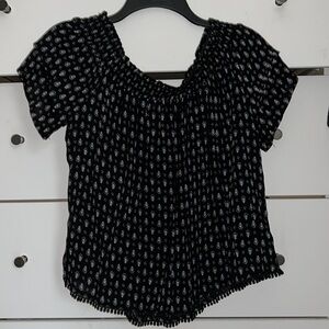 black and white flowy top - never worn - completely brand new condition